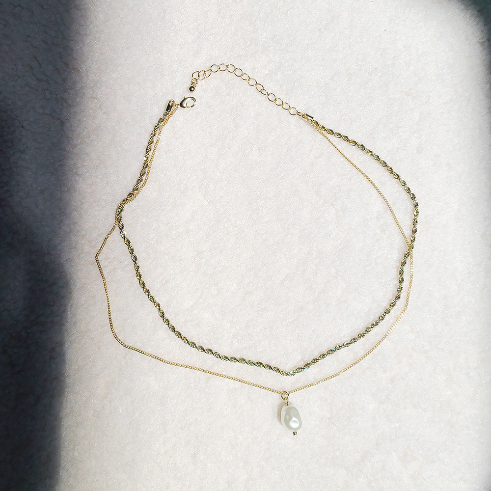 pearlball layered necklace